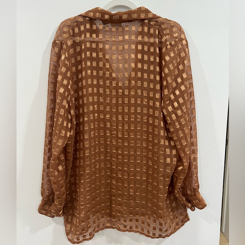 Button down blouse - Picture 2 of 3